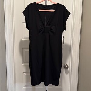 Guess Black Bow Front Dress Size 10 NWT‎ Short Sleeve Cocktail Party Chic